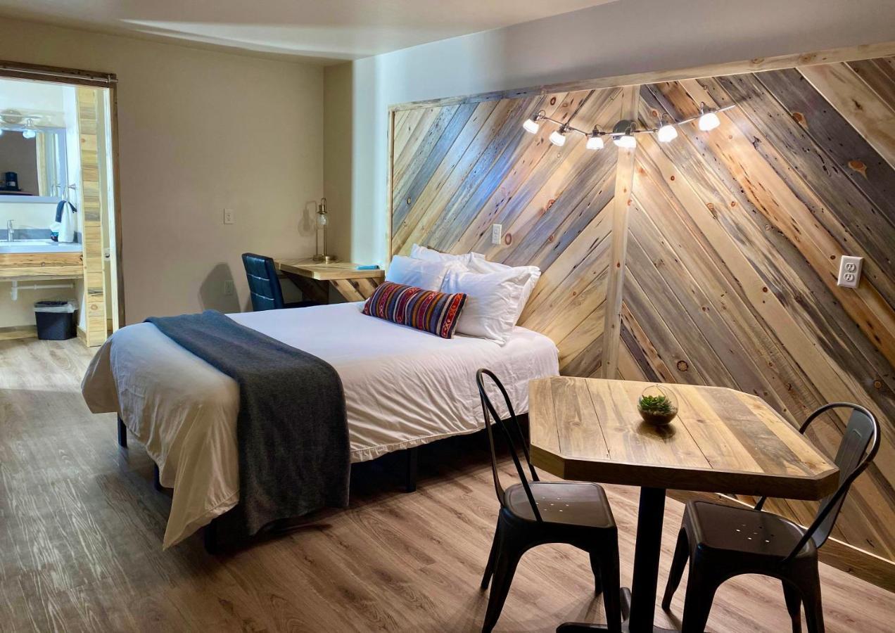 Horseshoe Bend Motel Lovell Экстерьер фото